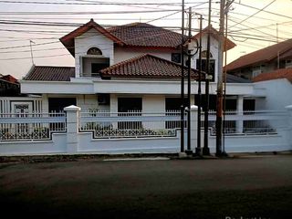 Rumah Murah siap Huni 2 Lantai LT 527M² di Kayu Putih Jakarta Timur