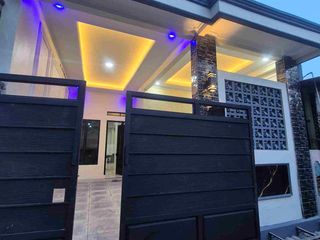 rumah minimalis bangunan baru deket moss dan pintu tol