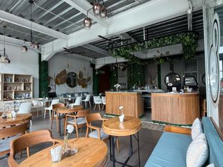 Dijual Mini Gedung ex Restoran di Kemang, Jakarta Selatan