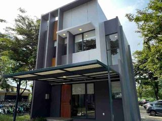 Disewakan Rumah Furnish Cluster Tanamas Lokasi Grandwis Bekasi