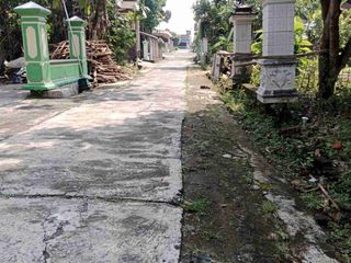 Pekarangan 287m² hook ( 11,5m x 25m ) jln 5m, dekat BRI godok Polokarto : 

* 200 jt nego 
* 20 menit dari semanggi solo
* sis