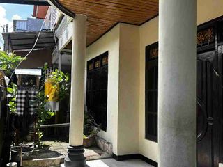 Jual Rumah 2lt Jl Gunung Agung Denpasar Barat SHM, area tidak Banjir & Strategis