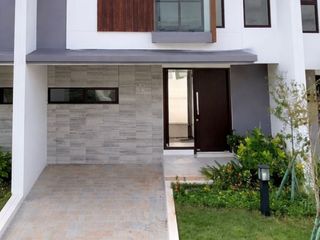 Dijual Rumah Siap Huni di Cluster Premium De Latinos BSD Dekat AEON dan Stasiun Rawa Buntu