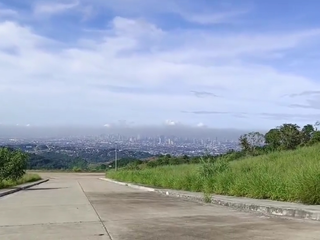 OVER LOOKING LOT FOR SALE , THE PERCH AT HIGHLAND POINT SUNVALLEY ESTATES ANTIPOLO CITY