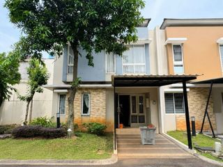 Disewa Rumah 2 Lantai Cluster Thomson Summarecon Gading Serpong Furnish