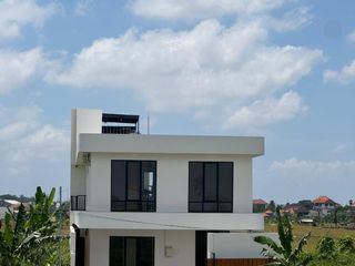 RUMAH SEMI VILLA SANGAT NYAMAN 3BR DEKAT PANTAI LIMA CANGGU BALI