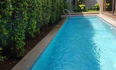 DIJUAL RUMAH MEWAH DALAM KOMPLEK TENANG, LOKASI STRATEGIS DI KEMANG JAKSEL