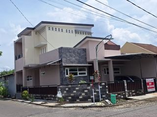 Rumah nyaman dan elegan