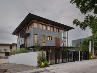 New Stunning 5 Bedroom House and Lot for Sale in Tivoli Royale, Quezon City