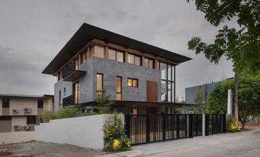 New Stunning 5 Bedroom House and Lot for Sale in Tivoli Royale, Quezon City