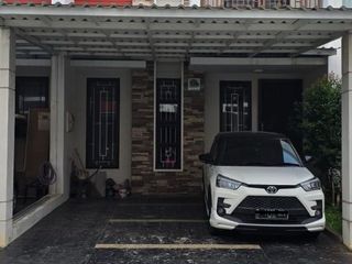 Hunian Nyaman & Strategis 2,5 Lantai Cluster Asia Greenlake Cipondoh Tangerang