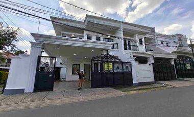 Dijual Rumah Mewah American Modern Siap Huni di Joglo