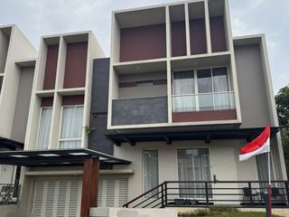 Turun Harga Rumah Cantik Cluster Mozart Gading Serpong Full Furnished