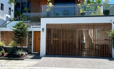 Modern 4-Bedroom House for sale in Laguna Hills, Calamba, Laguna