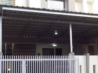 DIJUAL CEPAT BU RUMAH 2 1/2 LANTAI DI PORIS PARADISE EKSKLUSIF 2 TANGERANG