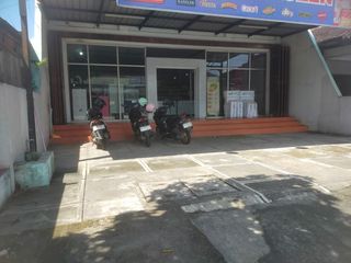 DIJUAL SEGERA :  Toko & Kebun Belakang