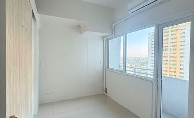 1 Bedroom in 100 West Makati