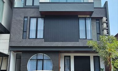 Dijual Rumah Mewah 3 Lantai Siap Huni Full FurnishedLokasi Fullerton Citraland Surabaya Harga Nego