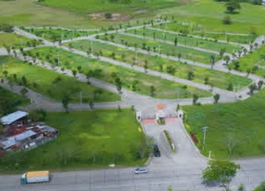 Blue Ridge Residences Iloilo: a secure Sta. Lucia community with modern ...