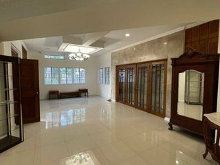 FOR LEASE: 500 SQM Single-Family House in Varsity Hills, Quezon City
