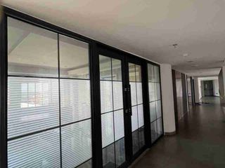 Disewakan/jual Unit Perkantoran Dengan Furnish Mewah The Royal 55 Royal Residence Surabaya