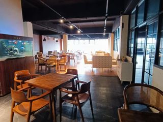 Dijual Gedung Ex Resto dan Billiard dekat Griya Yogya di Jl. Setiabudi dua arah - Bandung