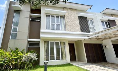 Rumah 2lt luas 12x18 217m type 5KT Cluster Dbanyan JGC Jakarta Garden City Cakung