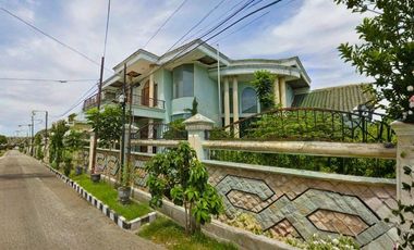 Dijual Via Lelang Rumah Elite di Bendul Merisi Utara