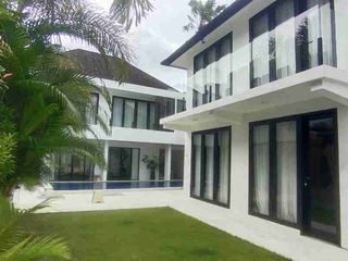 Dijual villa canggu berawa Bali modern tropical style