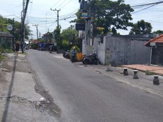 Tanah Siap Huni cocok untuk usaha seperti bangun Vila, usaha dan kontrakan lokasi yang strategis di daerah kerobokan