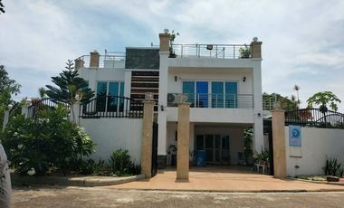 6 Bedroom Fully Furnished House for Sale or Rent in Vistamar, Mactan Island, Cebu