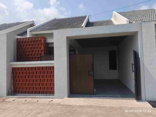 DIJUAL RUMAH BARU WIRUN MOJOLABAN DEKAT SOLO KOTA
