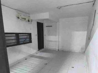 RUMAH DIJUAL, Hanya dihitung harga Tanah.