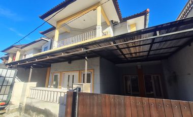Rumah Lokasi strategis di pusat Renon, Denpasar Kota