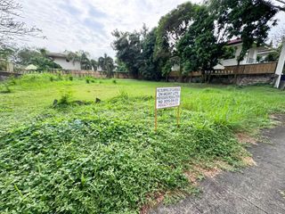 Spacious Ayala Alabang Village 702 sqm Residential Lot for Sale in Muntinlupa City📣PRICE DROP🔔