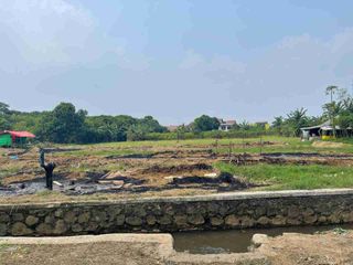 Jual Tanah Strategis di Karedanan Bogor. Tanah datar.cocok utk usaha.pinggir Jalan Raya.
