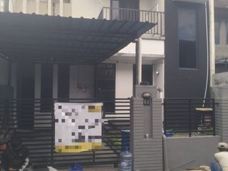 RUMAH MODERN MINIMALIS DI GATSU BARAT DENPASAR DEKAT McD & TERMINAL