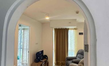 Fully furnished 1 Bedroom Condo in Tagaytay with Parking for Sale