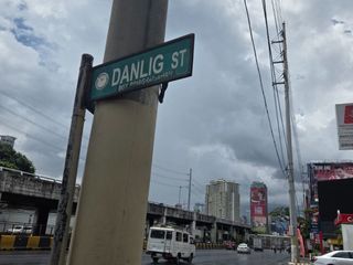 Commercial Lot in Makati