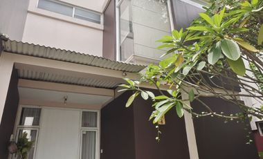 Rumah Semi Furnihed Bangunan Rapih di Cosmo The Icon BSD