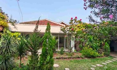 BEST PRICE!! Rumah Asri LT 446 m² Kelapa Dua Wetan Ciracas Jak-Tim