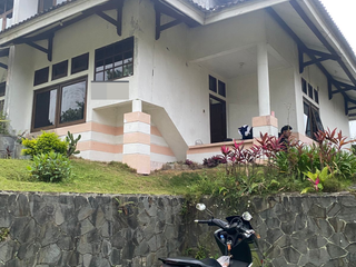 Di Jual Villa Strategis,Asri,dan Lingkugan yang Sejuk di  Puncak Bogor