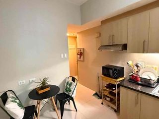 FOR SALE 1BR UNIT AT SALCEDO SQUARE