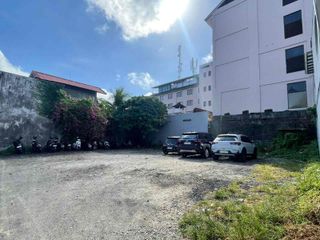 SMALL PLOT PREMIUN , STRATEGIC LOCATION  AT CETRAL PETITENGET SEMINYAK