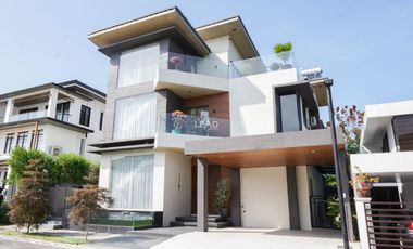 5 Bedrooms House and Lot in Tokyo Mansions South Forbes - FOR SALE ‼️