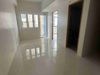 1 BR In BGC Time square West 35% OFF