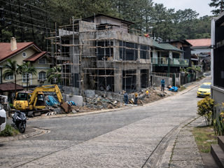 26.5M 3 Storey Smart Home w/ Penthouse For Sale in Bakakeng North Baguio City - LSS