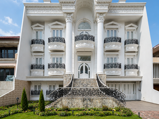 mansion crown gading serpong rumah classic