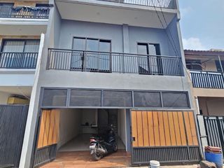 UPDATE TURUN HARGA  DIJUAL / DISEWA RUMAH BRANDNEW SIAP HUNI  DEKAT MRT BLOK A, COCOK USAHA DAN HUNIAN JL. KARYA UTAMA GANDARIA UTARA KEBAYORAN BARU J