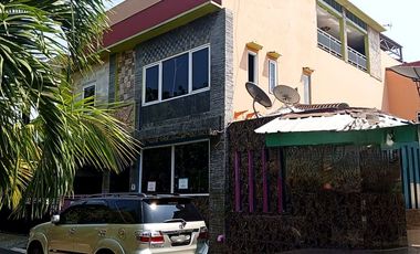 Rumah 2,5lt luas 10x20 180meter 4KT Metland Menteng Cakung Jakarta Timur